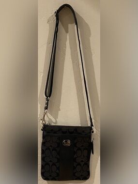 Coach Sutton Signature Swingpack Crossbody Bag - Jacquard Style 43976 GUC